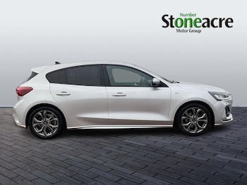 Used Ford Focus 2022 for sale - 76306399: Photo