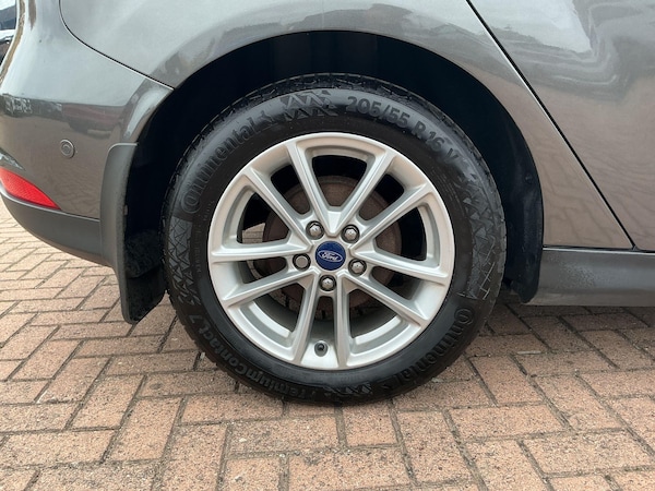 Used Ford Focus 2016 for sale - 76240105: Photo 20