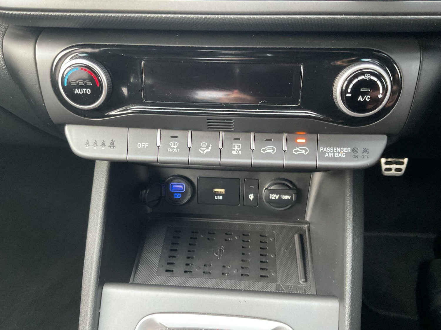 Used Hyundai KONA 2022 for sale - 76936138: Photo 25