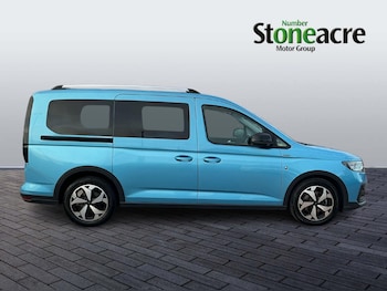 Used Ford Tourneo Connect 2022 for sale - 76239882: Photo 2