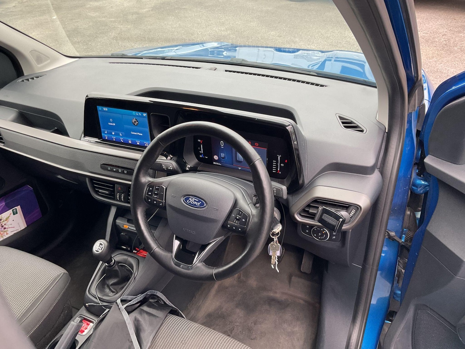 Used Ford Transit Courier 2024 for sale - 77853749: Photo 9