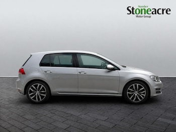 Used Volkswagen Golf 2017 for sale - 79441842: Photo