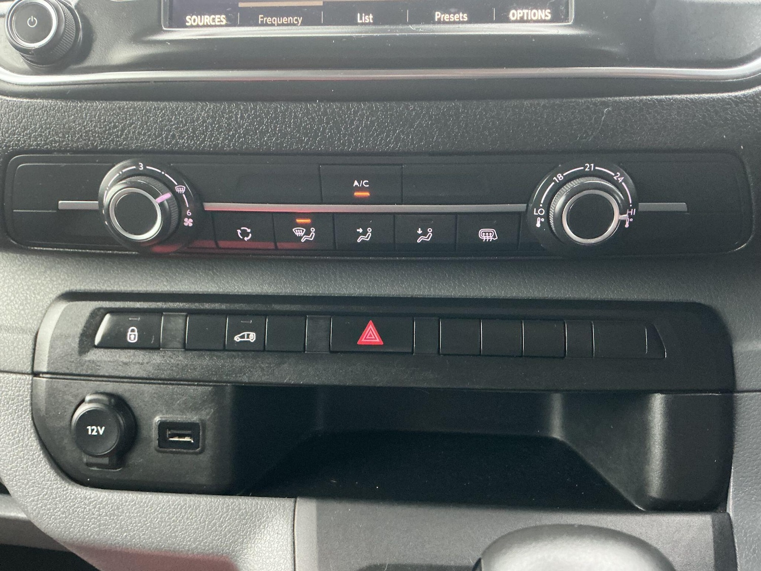 Used Vauxhall Vivaro 2019 for sale - 76965589: Photo 17