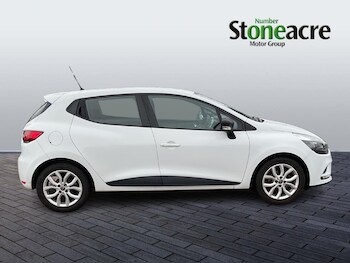 Used Renault Clio 2018 for sale - 76360122: Photo