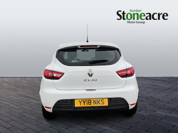 Used Renault Clio 2018 for sale - 76360122: Photo