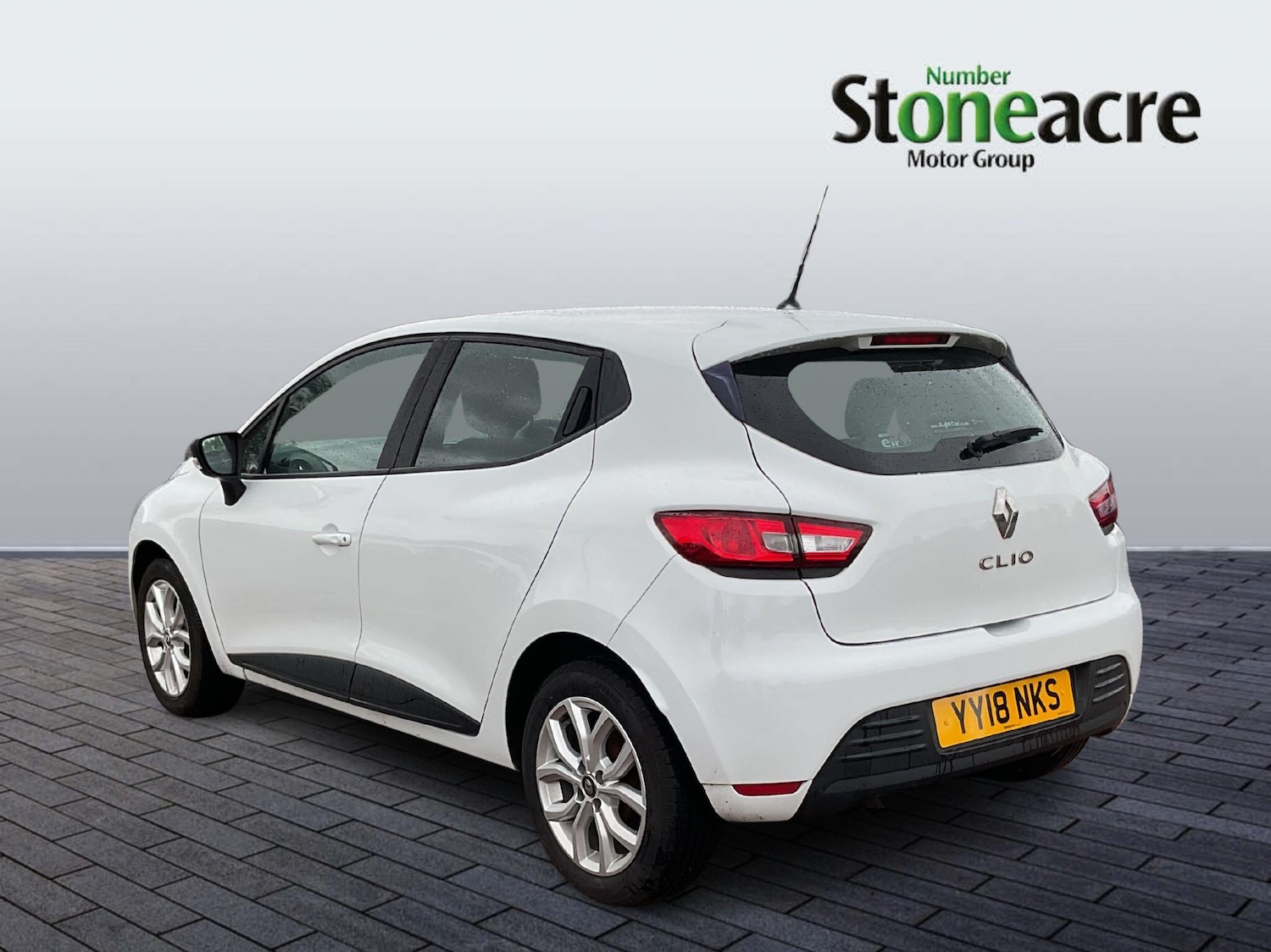 Used Renault Clio for sale - 76360122: Photo 6