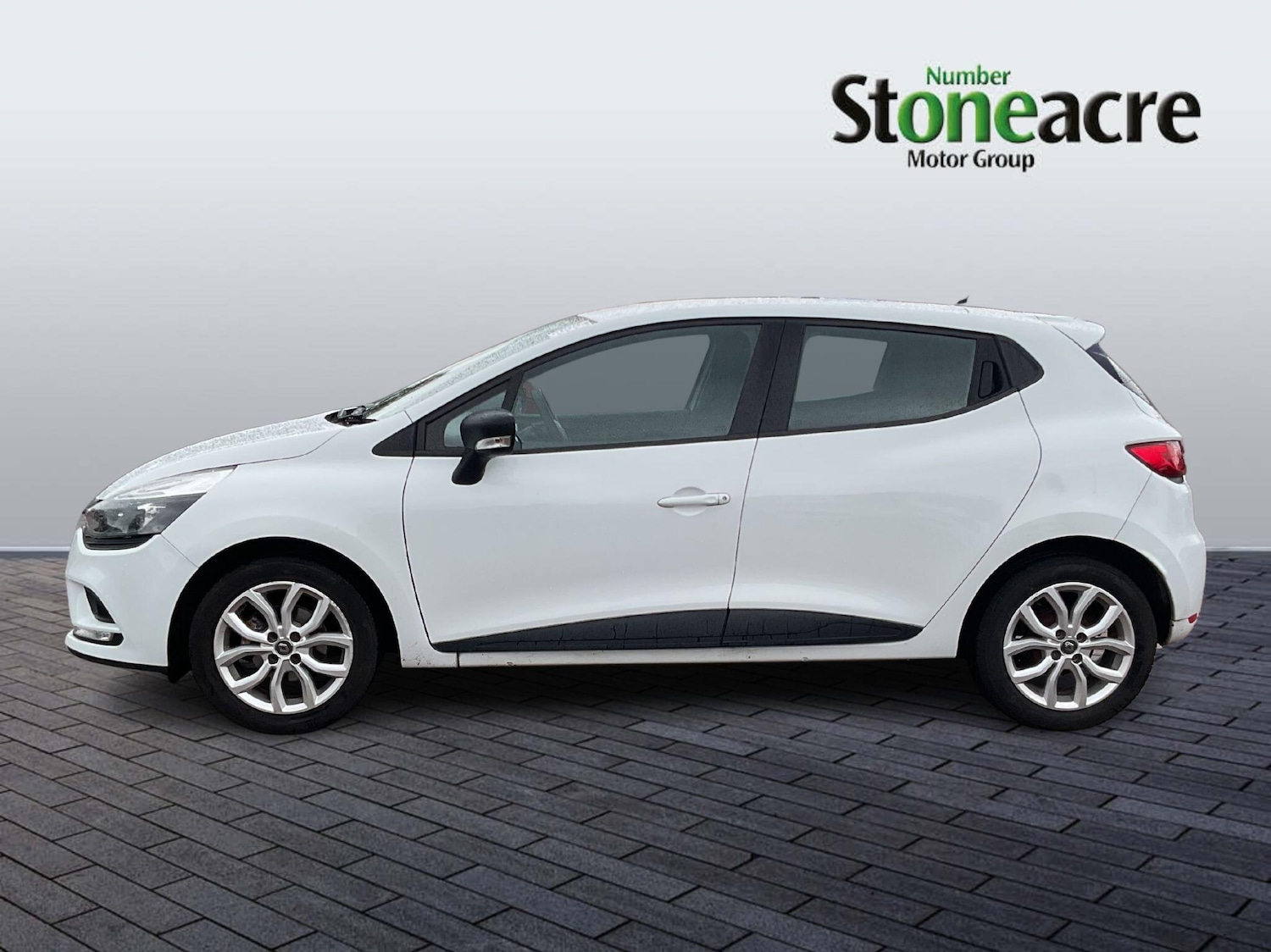 Used Renault Clio for sale - 76360122: Photo 8