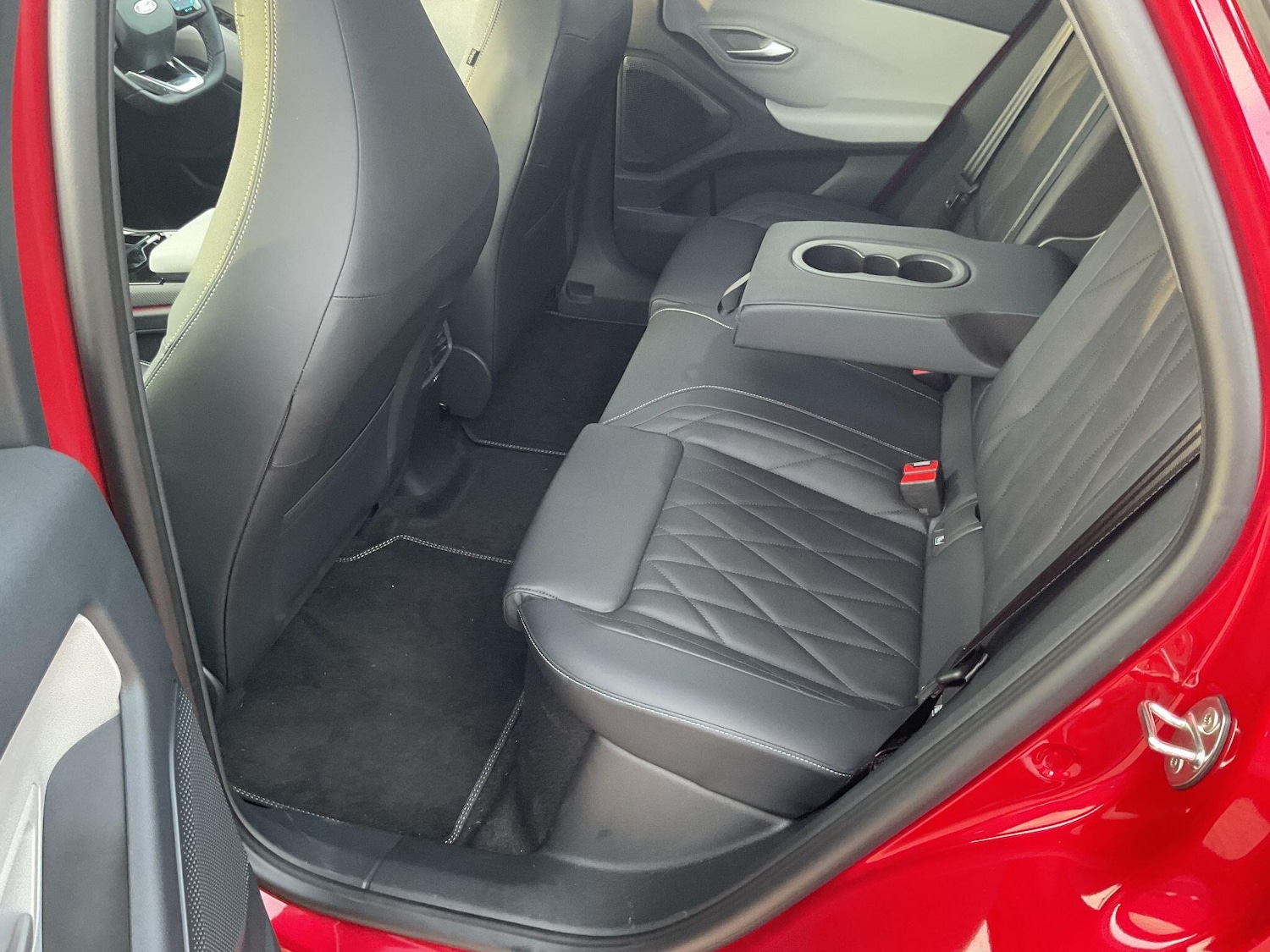 Used Ford Explorer 2025 for sale - 76388832: Photo 14