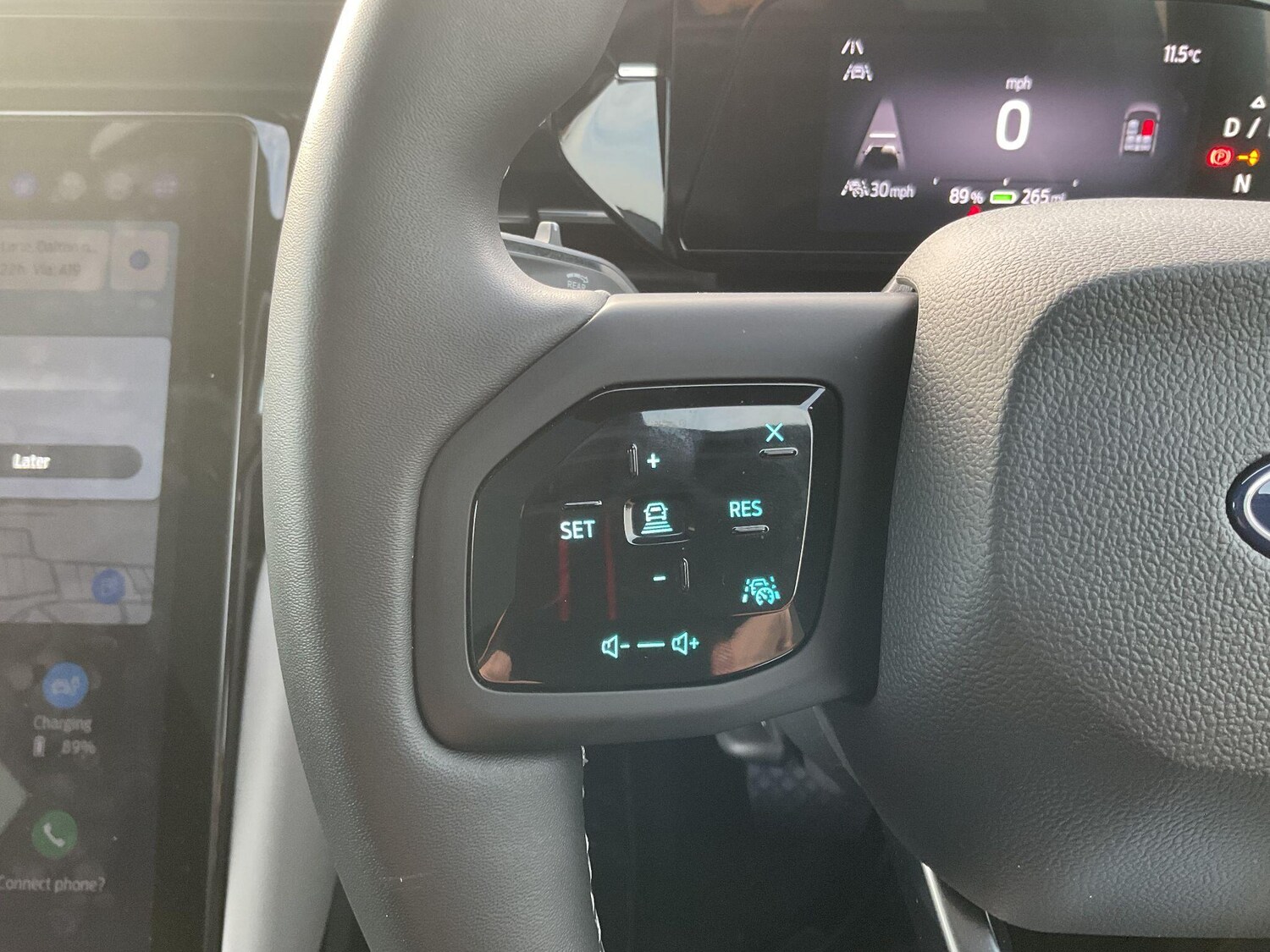 Used Ford Explorer 2025 for sale - 76388832: Photo 17