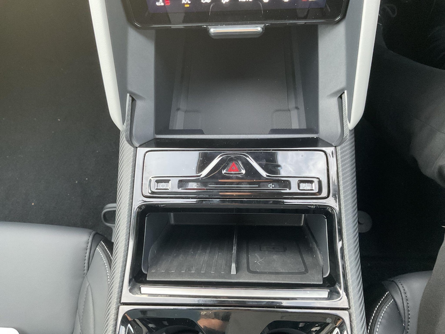 Used Ford Explorer 2025 for sale - 76388832: Photo 33