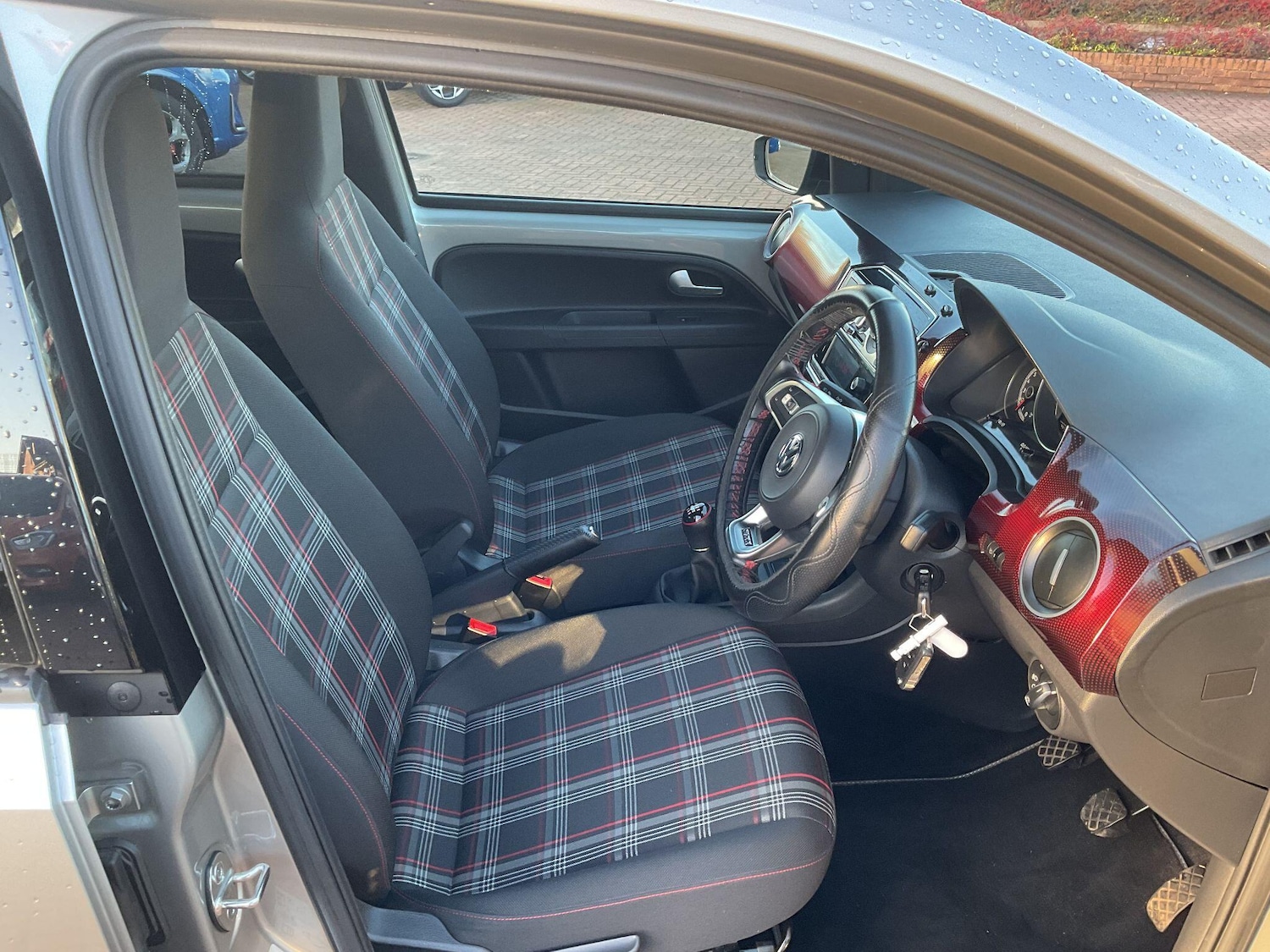 Used Volkswagen up! 2019 for sale - 76688636: Photo 10