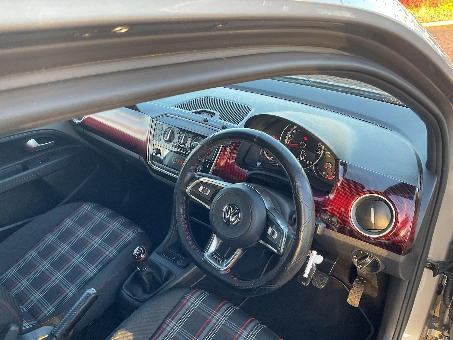 Used Volkswagen up! 2019 for sale - 76688636: Photo 11