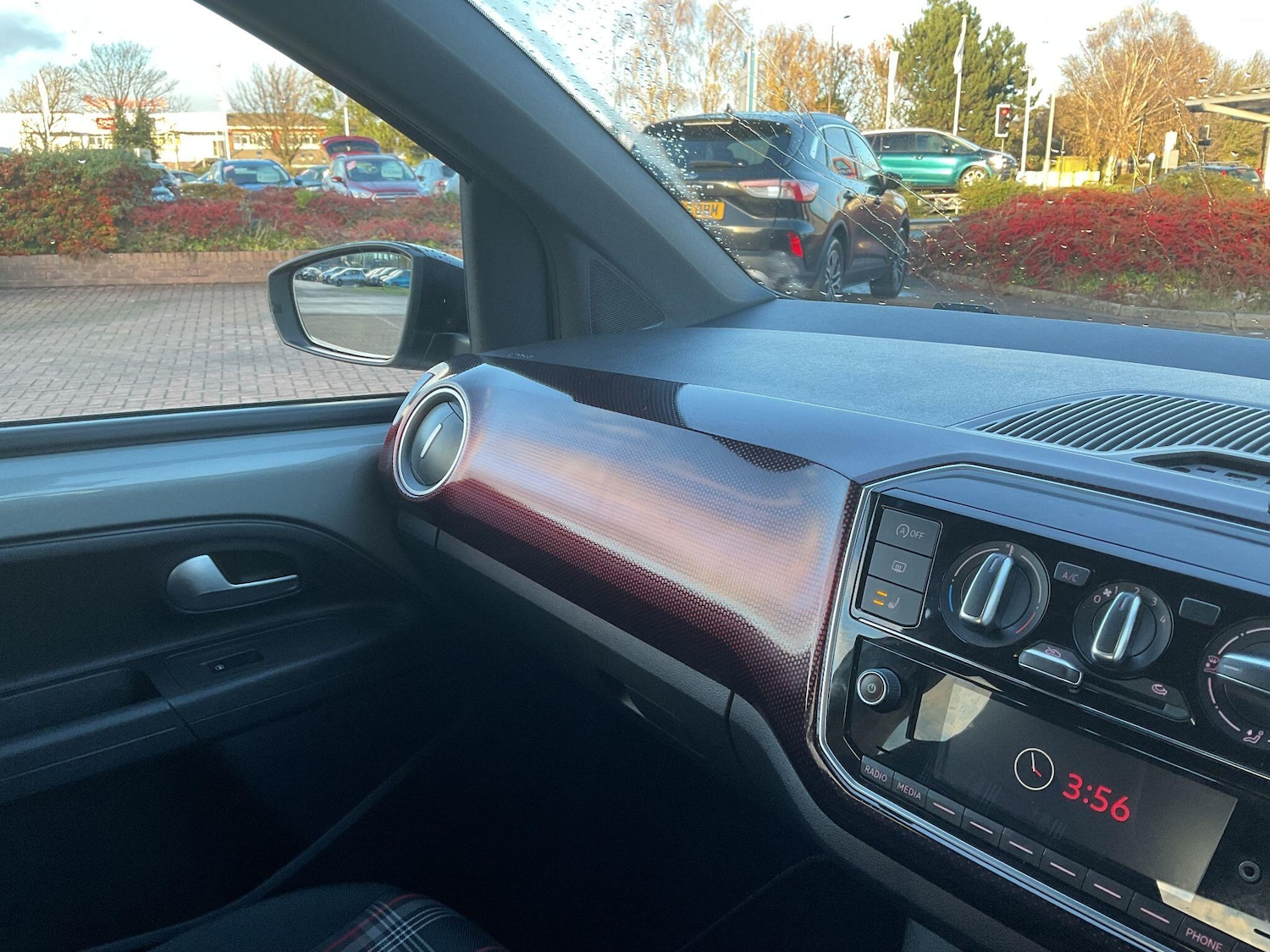 Used Volkswagen up! 2019 for sale - 76688636: Photo 18