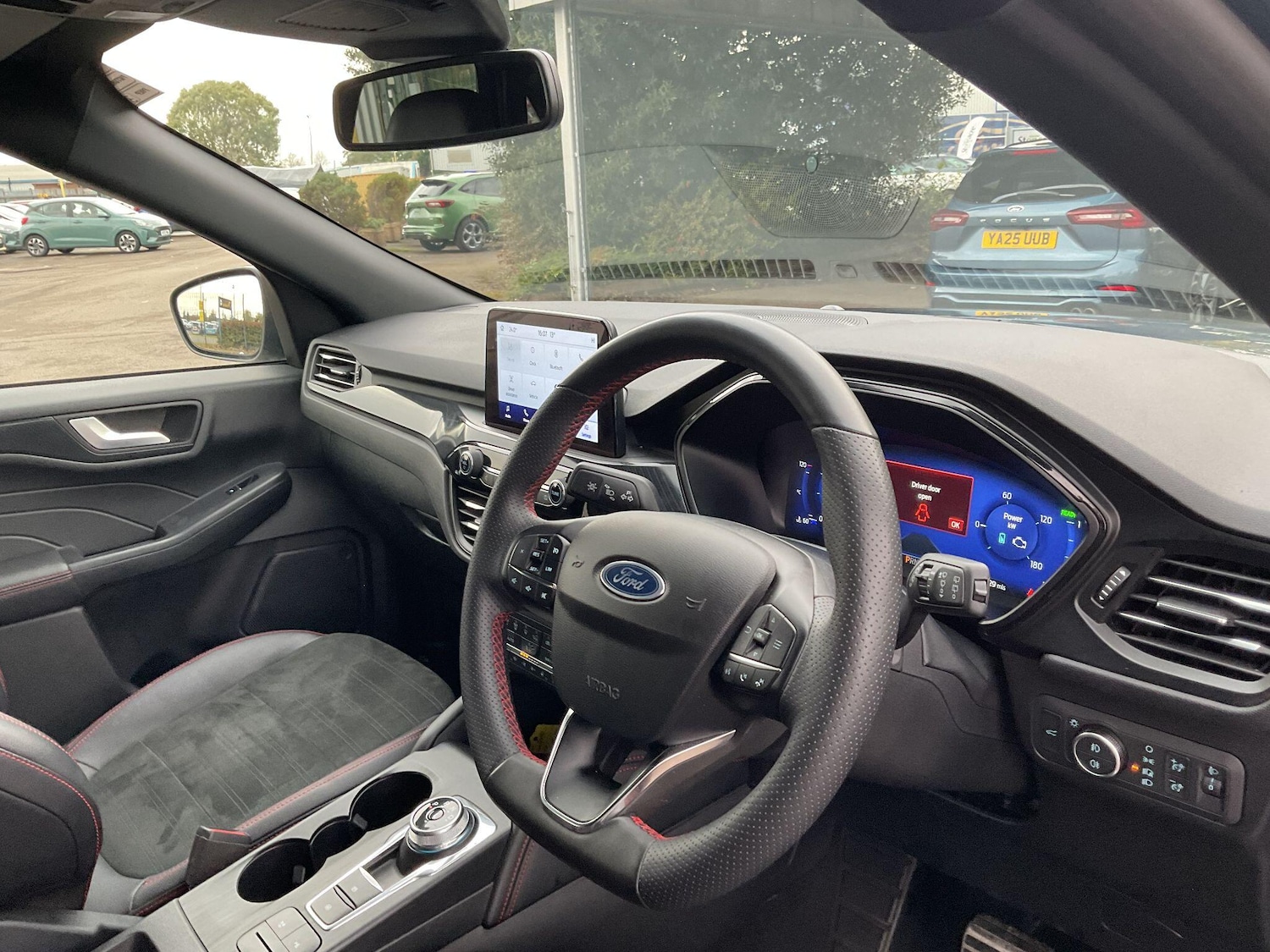 Used Ford Kuga 2023 for sale - 77109558: Photo 11