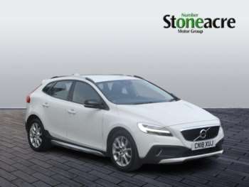 Used Volvo V40 Cross Country 2018 for sale - 74908676: Photo