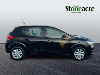 Used Dacia Sandero 2023 for sale - 76596981: Photo