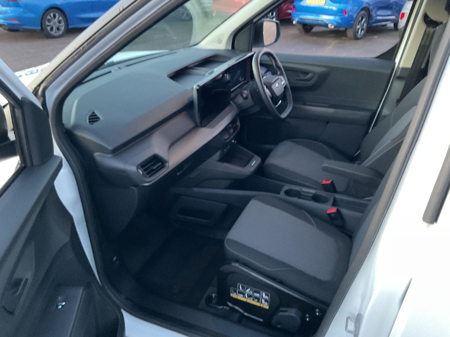 Used Ford Transit Courier 2025 for sale - 76926719: Photo 13