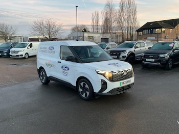 Used Ford E-Transit Courier 2025 for sale - 76926719: Photo