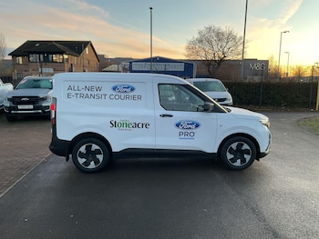 Used Ford E-Transit Courier 2025 for sale - 76926719: Photo