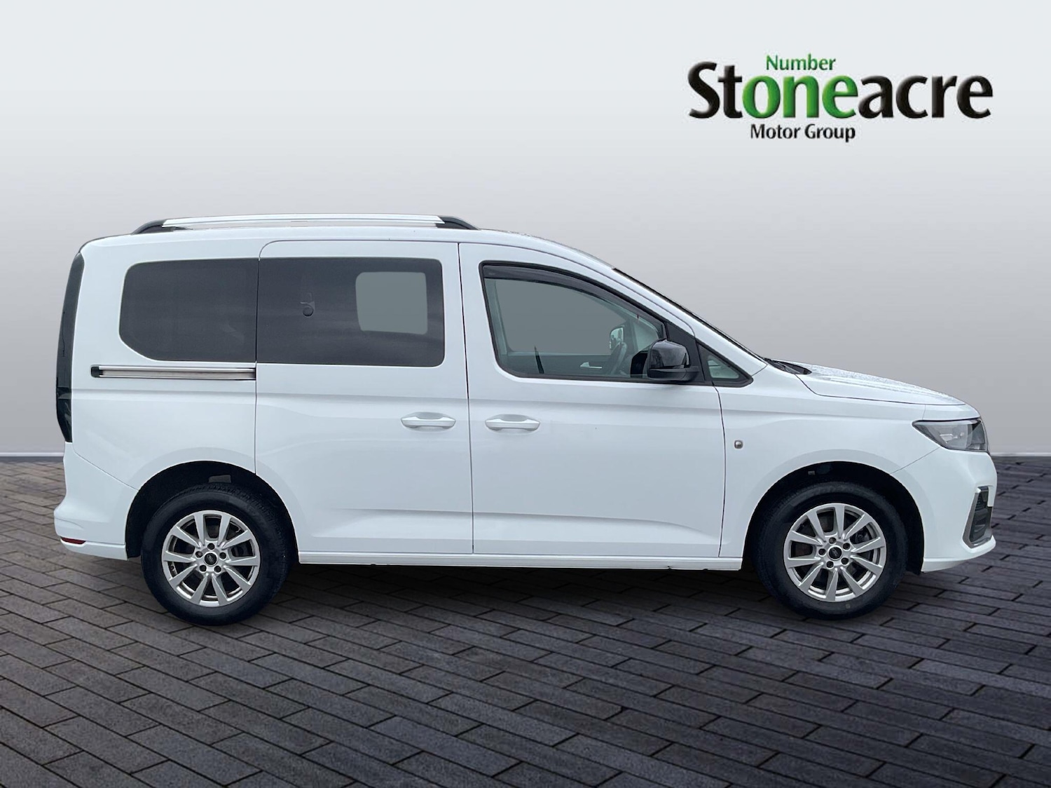Used Ford Tourneo Connect 2022 for sale - 77376876: Photo 2