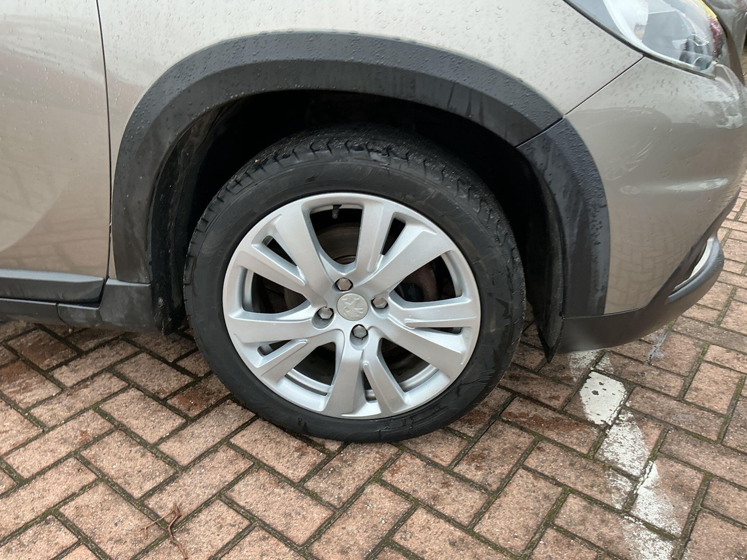 Used Peugeot 2008 2016 for sale - 77538251: Photo 9