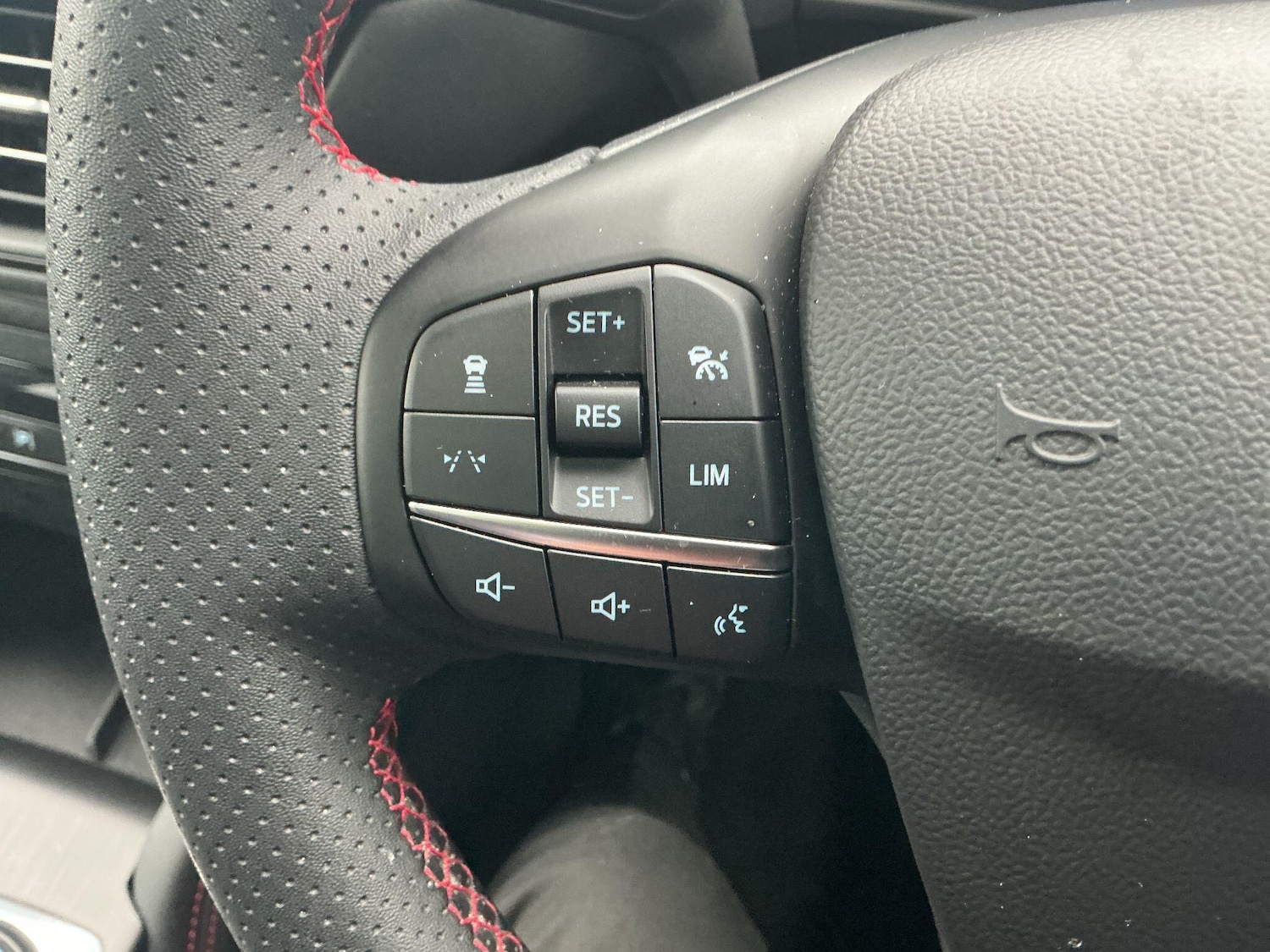 Used Ford Kuga 2025 for sale - 77537184: Photo 32