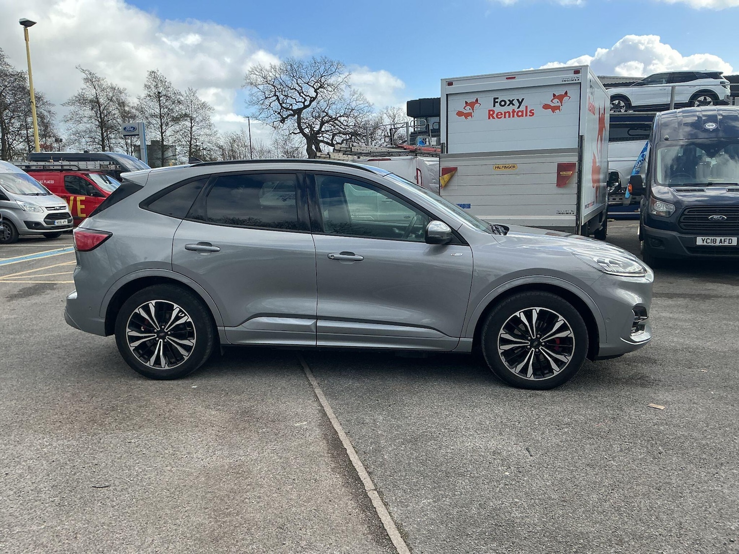 Used Ford Kuga 2023 for sale - 77839660: Photo 2