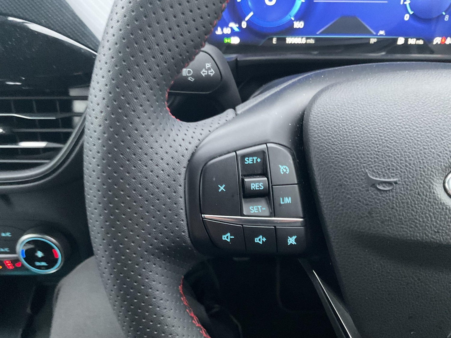 Used Ford Kuga 2024 for sale - 76671209: Photo 15