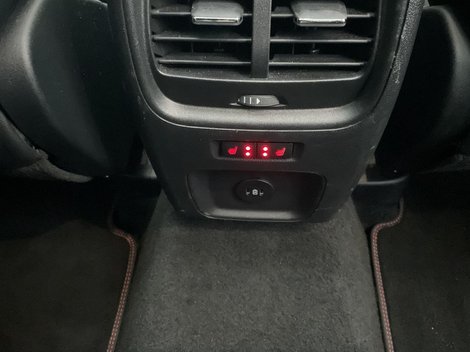 Used Ford Kuga 2024 for sale - 76671209: Photo 33