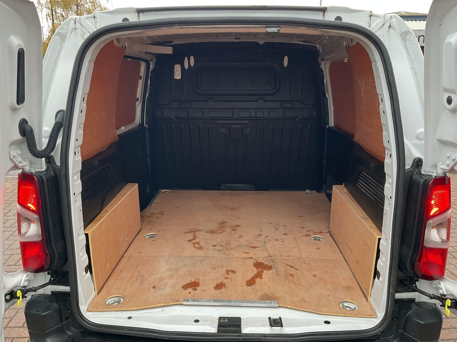 Used Peugeot Partner 2023 for sale - 76765431: Photo 12