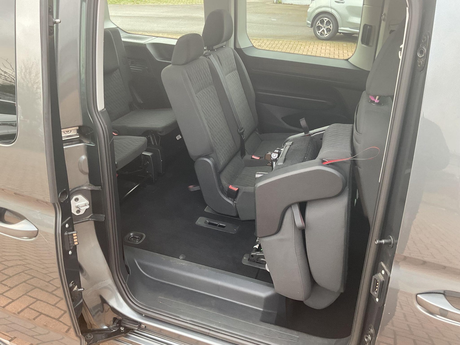 Used Volkswagen Caddy Maxi 2022 for sale - 77029141: Photo 27