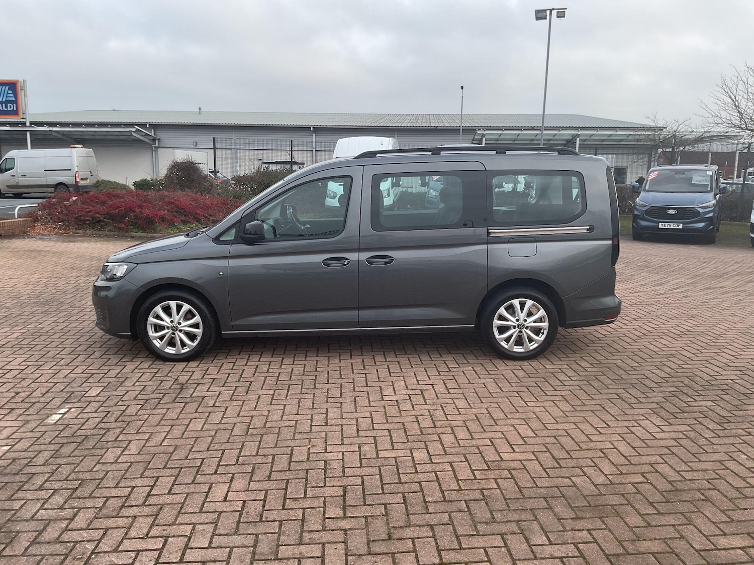 Used Volkswagen Caddy Maxi 2022 for sale - 77029141: Photo 4
