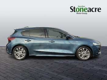 Used Ford Focus 2022 for sale - 77376384: Photo