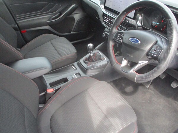 Used Ford Focus for sale - 75363256: Photo 10
