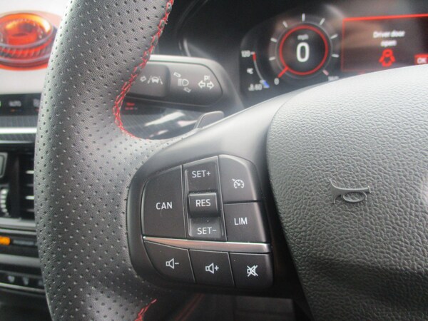Used Ford Focus 2023 for sale - 75622661: Photo 18