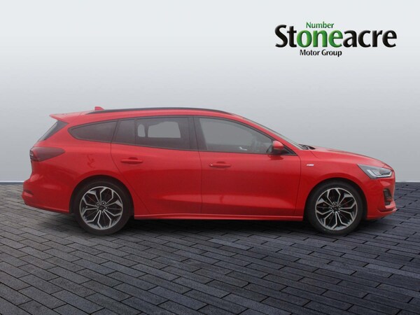 Used Ford Focus 2023 for sale - 75622661: Photo 2