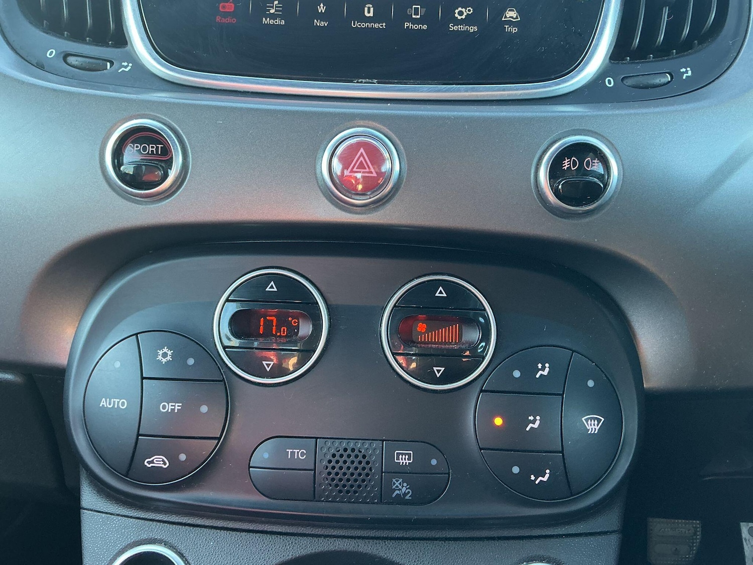 Used Abarth 500 2016 for sale - 77143752: Photo 20