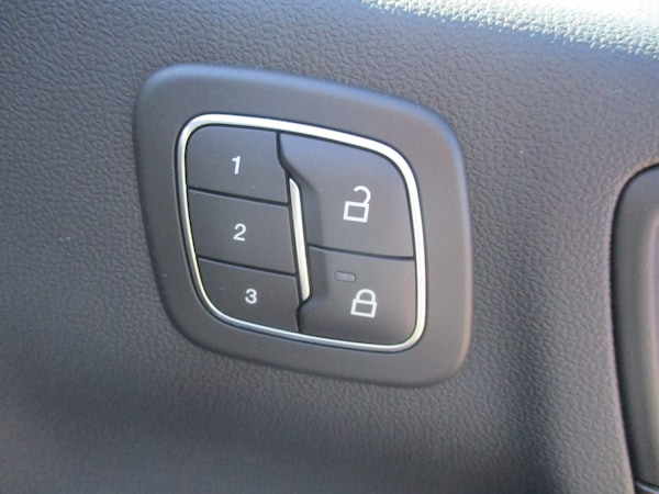 Used Ford Kuga 2023 for sale - 73245686: Photo 10