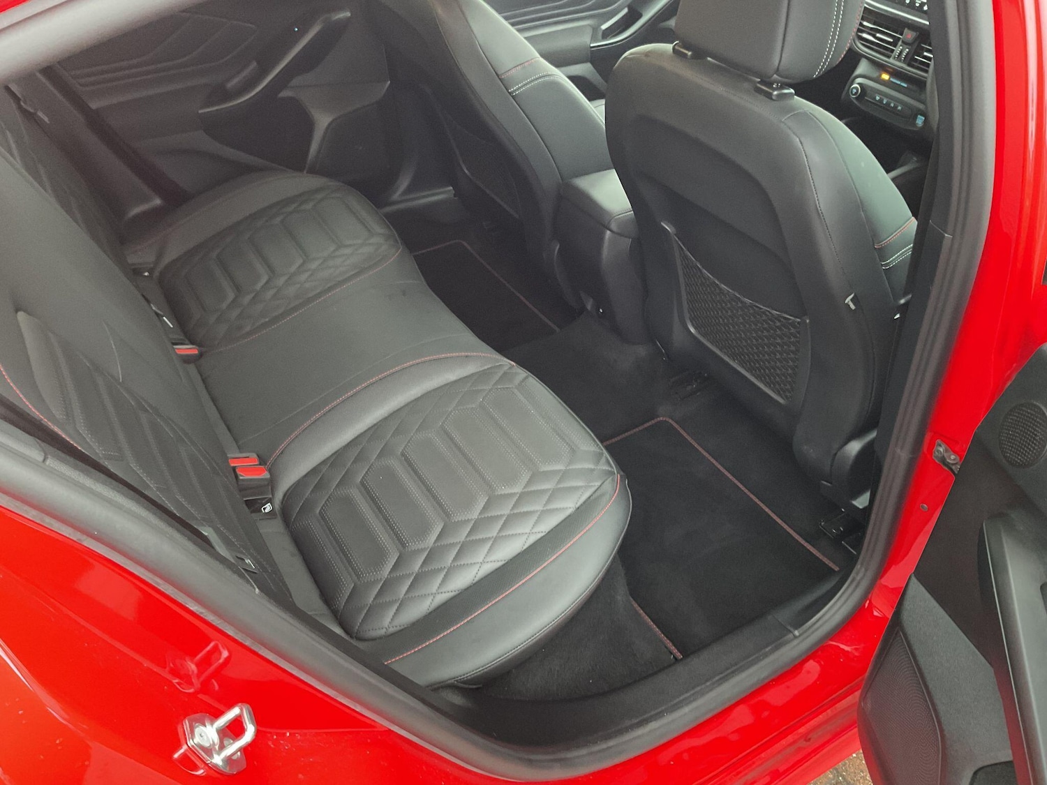 Used Ford Focus 2024 for sale - 76965656: Photo 11