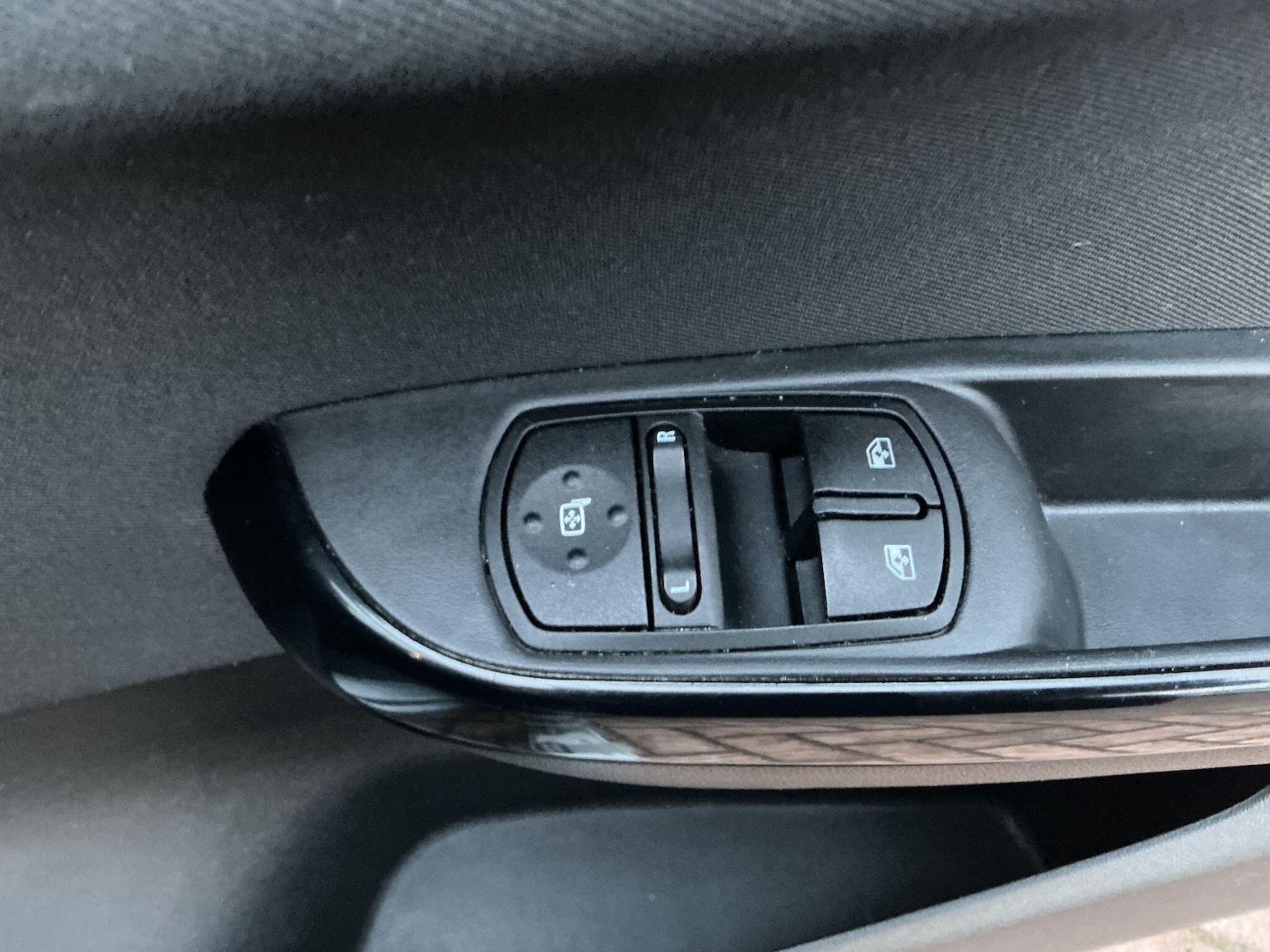 Used Vauxhall Corsa 2018 for sale - 76701303: Photo 15