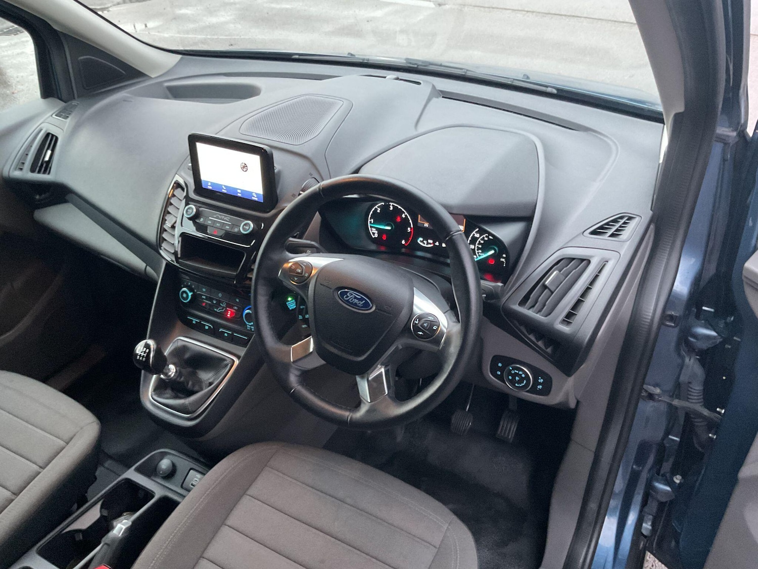 Used Ford Transit Connect 2024 for sale - 77175878: Photo 10