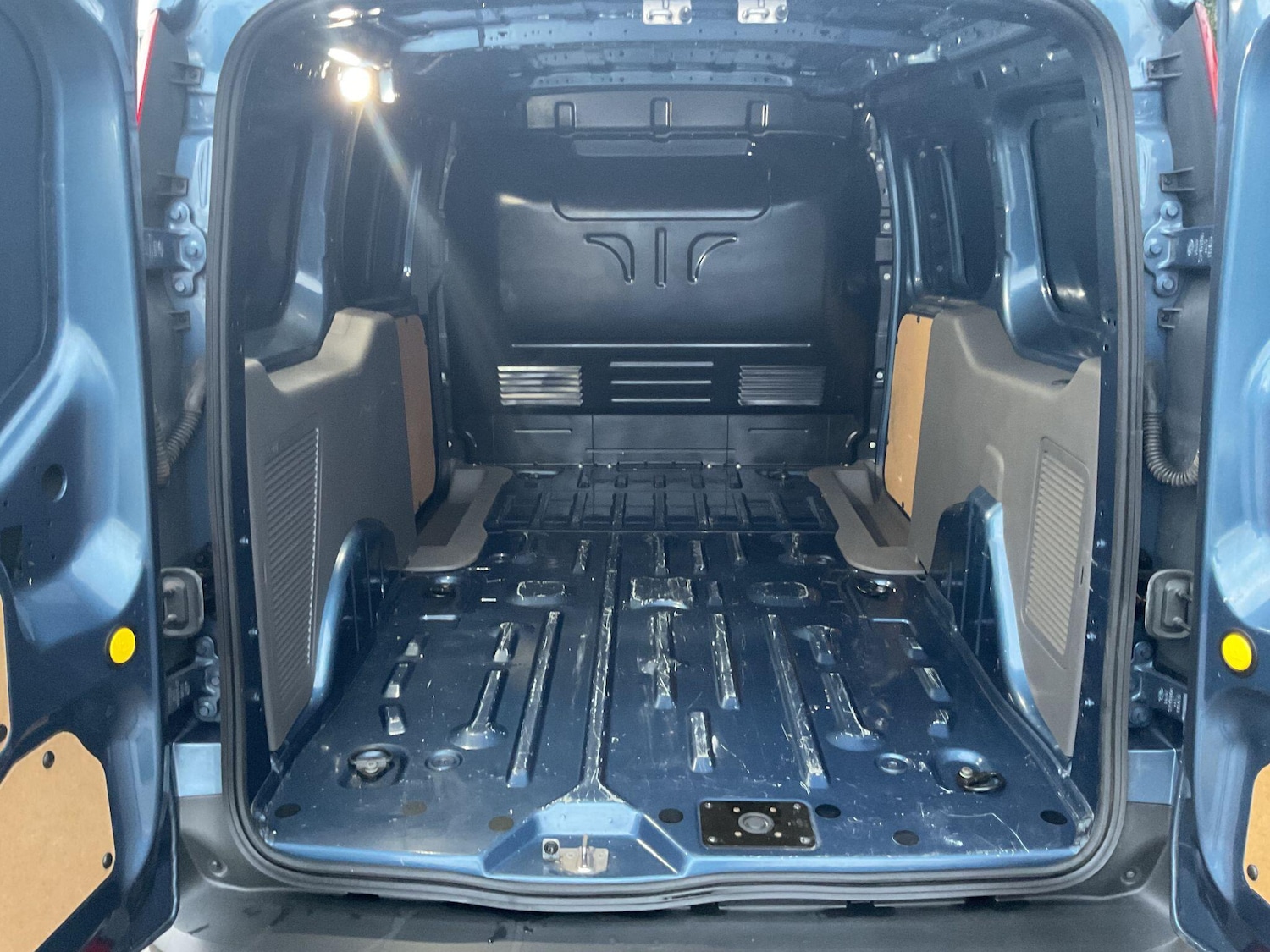 Used Ford Transit Connect 2024 for sale - 77175878: Photo 11