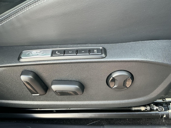 Used Ford Explorer 2024 for sale - 76122447: Photo 28