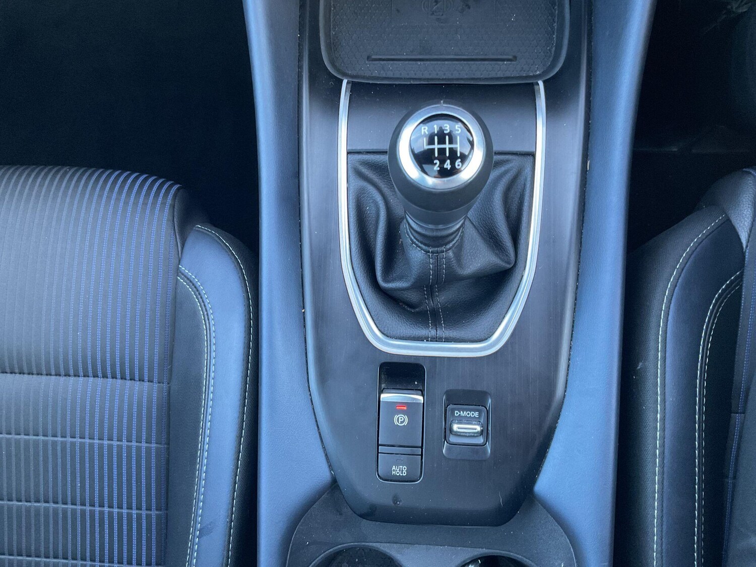 Used Nissan Qashqai for sale - 76996939: Photo 24