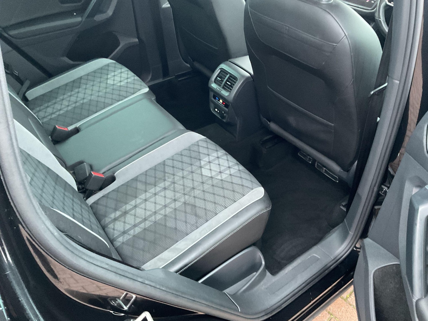 Used Volkswagen Tiguan 2022 for sale - 76994964: Photo 11