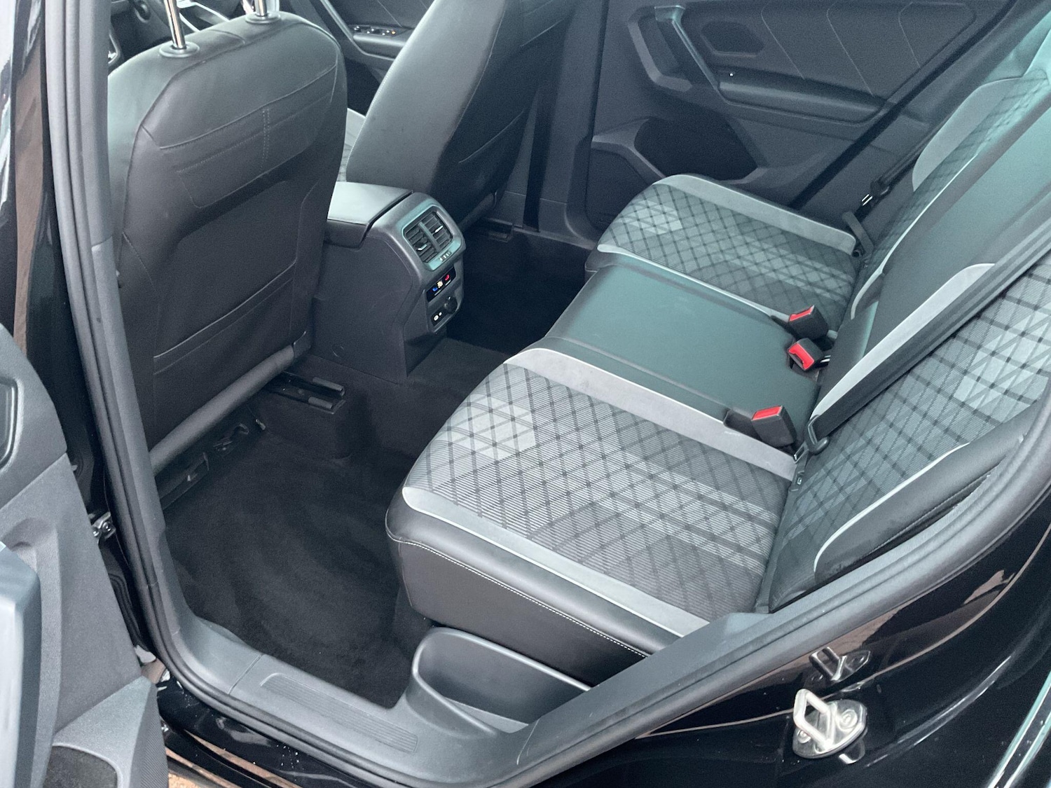 Used Volkswagen Tiguan 2022 for sale - 76994964: Photo 14