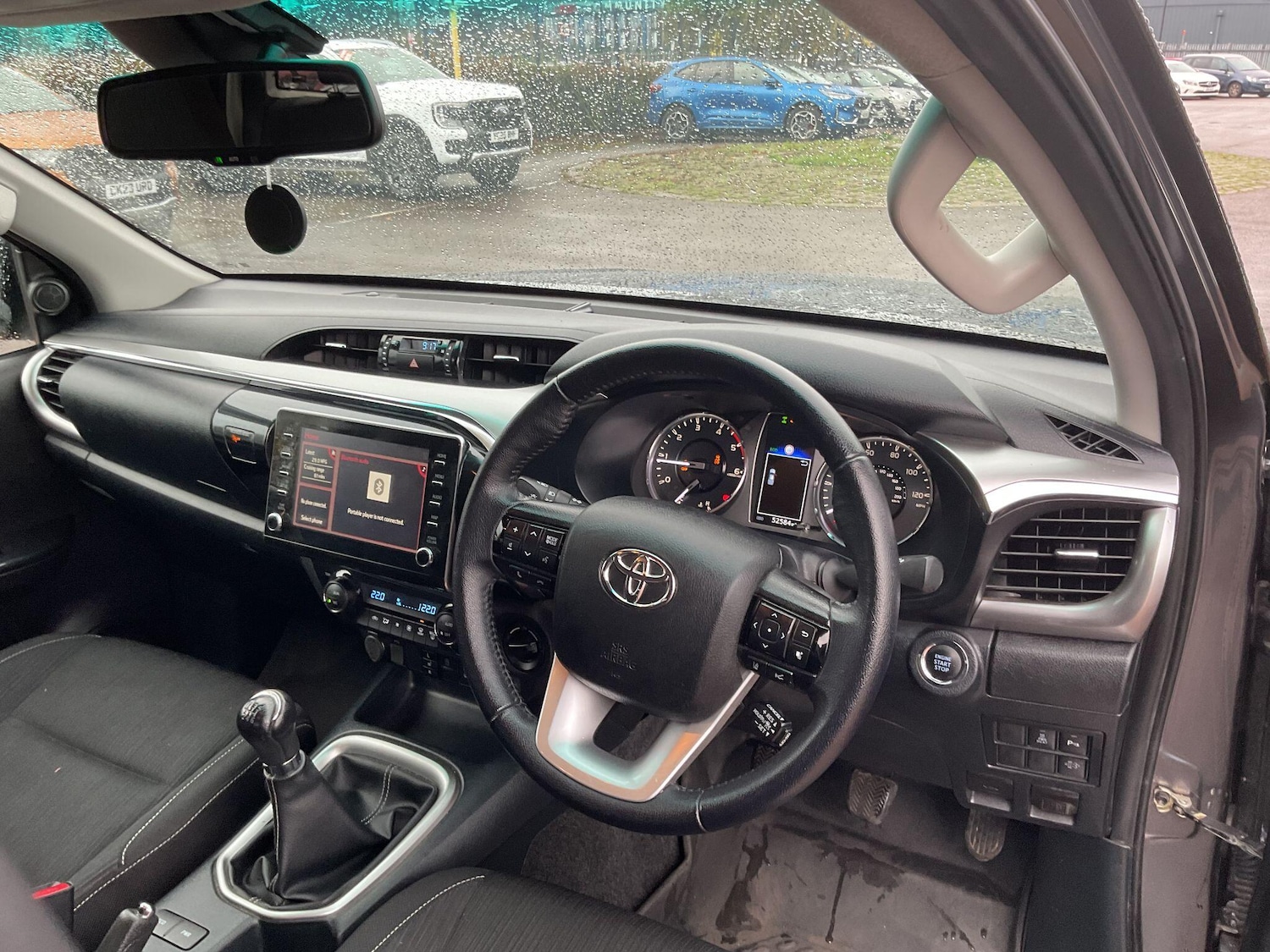 Used Toyota Hilux 2024 for sale - 76361298: Photo 10