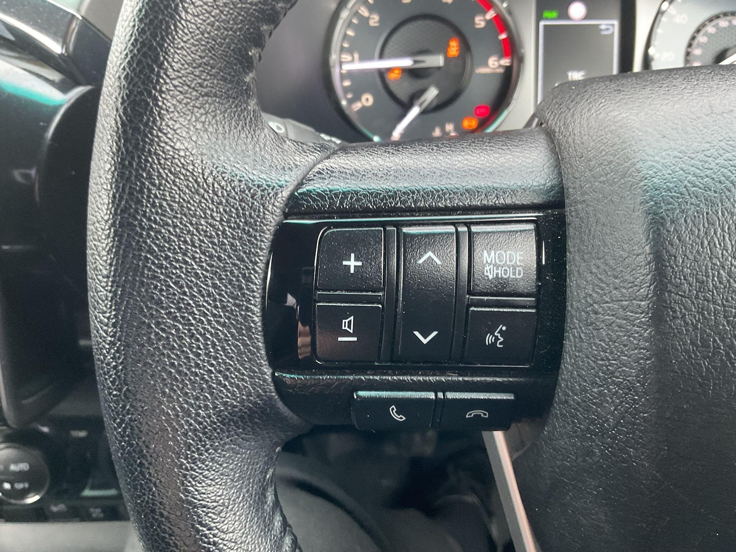 Used Toyota Hilux 2024 for sale - 76361298: Photo 20