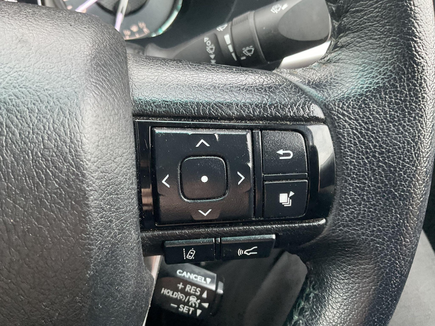 Used Toyota Hilux 2024 for sale - 76361298: Photo 21