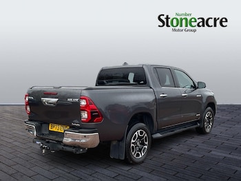 Used Toyota Hilux 2024 for sale - 76361298: Photo